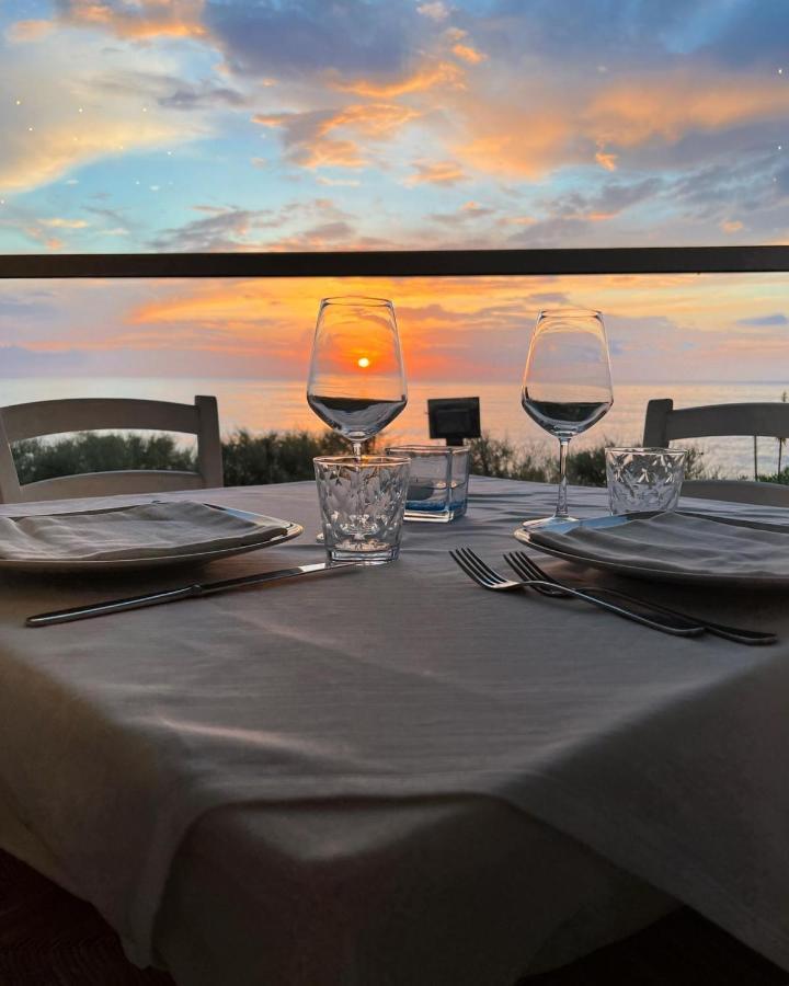 Capo Nettuno Hotel Capo dʼOrlando المظهر الخارجي الصورة