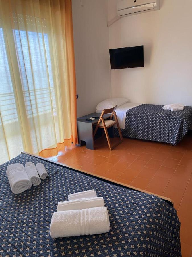 Capo Nettuno Hotel Capo dʼOrlando المظهر الخارجي الصورة