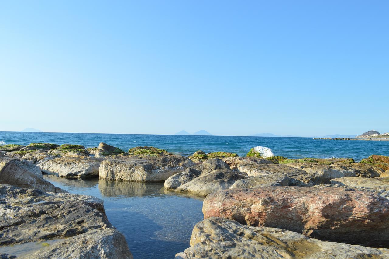Capo Nettuno Hotel Capo dʼOrlando المظهر الخارجي الصورة