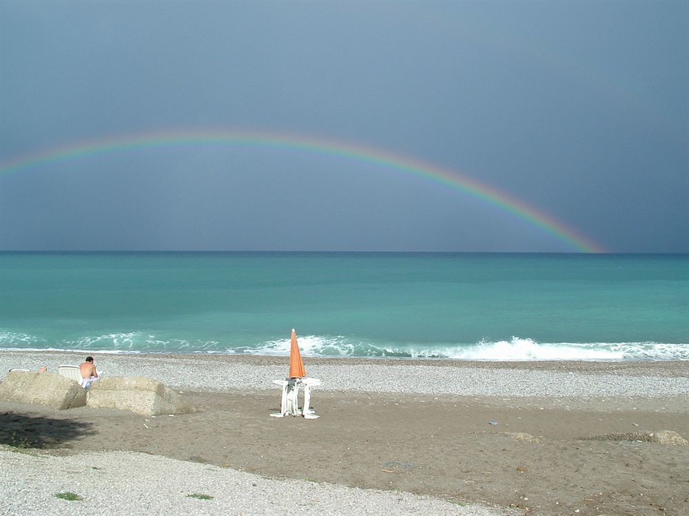 Capo Nettuno Hotel Capo dʼOrlando المظهر الخارجي الصورة